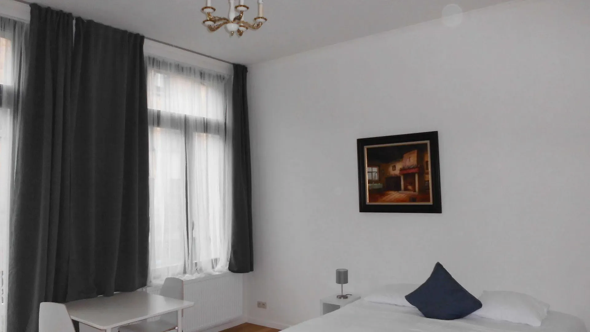 Aparthotel Midi Residence Saint-Gilles 3*, Bruksela